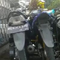 motor-dengan-plat-nomor-aku-mencintaimu-kena-tilang-kelakuan