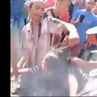 heboh-wanita-dikeroyok-dipaksa-buka-kerudung-dan-dipotong-rambutnya