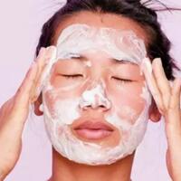 ternyata-penggunaan-scrub-yang-berlebihan-ga-baik-untuk-wajahmu-sis