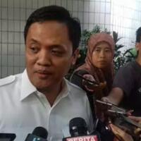kepala-habib-bahar-digunduli-dpr-minta-kemenkumham-evaluasi-prosedur