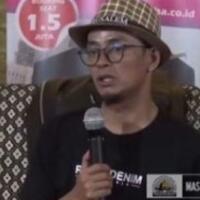 ceramah-pakai-topi-jerusalem-penampilan-ustaz-ini-jadi-sorotan
