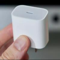 jelang-kedatangan-iphone-12-apple-survey-pengguna-soal-charger-usb-di-dus
