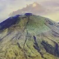 misteri-pendaki-hilang-di-gunung-guntur-ditemukan-telanjang