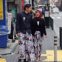 foto-prewed-di-luar-negeri-bukan-alasan-untuk-tak-kenakan-baju-daerah-asal