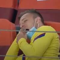 barcelona-kalah-calon-gelandang-juventus-nguap-di-tribun-bosan