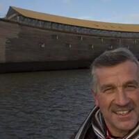 bingung-cara-menghabiskan-uang-lihat-yang-dibuat-orang-orang-ini