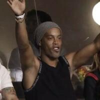 ronaldinho--kemerosotan-bintang-brasil-dari-kejayaan-barcelona-ke-penjara-paraguay