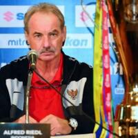 alfred-riedl-dan-kenangannya-bersama-timnas-indonesia