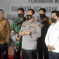 polri-gandeng-preman-pasar-disiplinkan-penggunaan-masker-warga