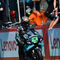 wacana-penggunaan-radio-komunikasi-helm-di-motogp-ini-tanggapan-pebalap