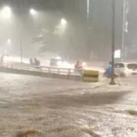 pemprov-antisipasi-banjir-jakarta-kali-ini-beda-harus-protokol-covid-19