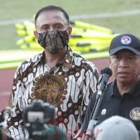 liga-1-dan-liga-2-2020-resmi-ditunda