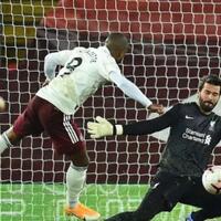 kata-mantan-kiper-liverpool-alisson-becker-bukan-kiper-terbaik-di-dunia