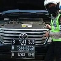 ternyata-ini-arti-tiga-huruf-terakhir-di-pelat-nomor-kendaraan-kamu-harus-tau