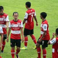 rahmad-darmawan-kecewa-latihan-bersama-arema-fc-dan-madura-united-dihentikan