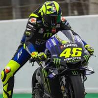 di-pelopori-oleh-rossi-ini-alasan-pebalap-menurunkan-kaki-saat-mau-menikung