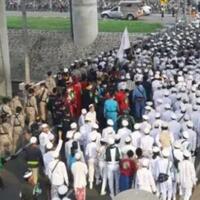 massa-fpi-bikin-macet-bandara-curhat-penumpang-ketinggalan-pesawat