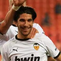 profil-carlos-soler-hat-trick-penalti-ke-gawang-real-madrid-dan-gabung-los-blancos