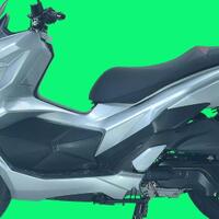 lihat-siapa-maxi-bertampang-ganteng-ini-nmax-pcx-bisa-lemes-lihat-tampangnya