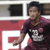 pesepak-bola-ini-mirip-bayu-gatra-diomelin-emak-ketika-bermain-tarkam