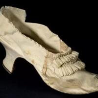 sepatu-usang-dilelang-harganya-tembus-rp-730-juta