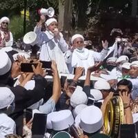 habib-rizieq-siap-penuhi-panggilan-polda-jabar-asal