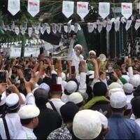 kerumunan-rizieq-dapat-tes-swab-gratis-publik-protes-kita-yang-bayar