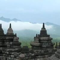 pertama-kali-menginjakkan-kaki-di-borobudur