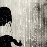 perempuan-dalam-hujan