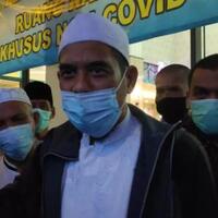 bantah-bersenjata-ayah-laskar-korban-tewas-tantang-polisi-sumpah-mubahalah