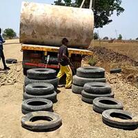 pekerja-andal-punya-banyak-akal-teknik-kilat-memindahkan-ikan