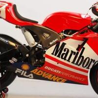 dibanderol-rp-14-m-motor-ducati-bekas-motogp-ini-dijual-di-ebay