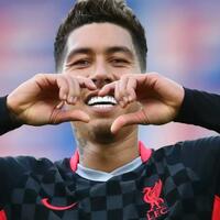 serba-pertama-dan-rapor-pemain-liverpool-usai-pesta-gol-ke-gawang-crystal-palace