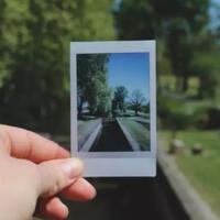 tak-perlu-kamera-polaroid-untuk-hasilkan-foto-polaroid