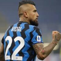 bertemu-mantan-arturo-vidal-sempat-cium-logo-juventus-jelang-pertandingan
