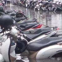 motor-terendam-banjir-lakukan-hal-ini-dulu-gan