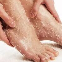 buat-foot-scrub-kamu-sendiri-dan-katakan-bye-kulit-kaki-kasar-dan-pecah-pecah
