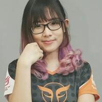 atlet-esport-cantik-bikin-masa-depan-agan-cerah