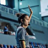 hidup-perempuan-indonesia-ini-dia-potret-wasit-olahraga-yang-cantik-dan-tangguh