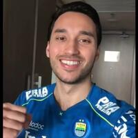 ezra-walian-gabung-persib-bandung-wilujeng-sumping-kasep