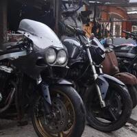 tak-disangka-bengkel-kecil-ini-jual-deretan-moge-murah