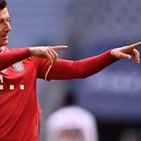 robert-lewandowski-si-gila-gol