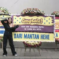 heboh-awkarin-beli-hotel-warganet-yang-nyinyirin-udah-kebeli-apa