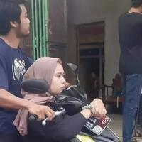 bikin-ngakak-pasang-paku-di-jok-motor-gara-gara-pasangan-posesif
