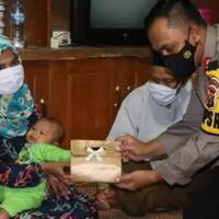 jokowi-kirimkan-uang-ke-istri-terduga-teroris-yang-kesulitan-bayar-utang-bank
