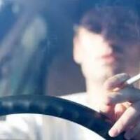 perlu-dicoba-begini-cara-menghilangkan-bau-rokok-di-mobil