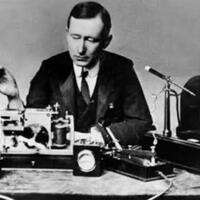 zaman-now-masih-ada-yang-mendengarkan-radio-atau-sudah-ditinggalkan