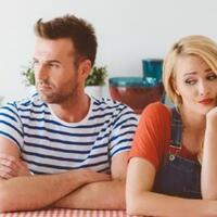 cinta-itu-bukan-hanya-sekedar-romantisme-belaka