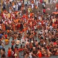 ritual-mandi-sungai-gangga-vs-konser-live-di-selandia-baru-endingnya-beda