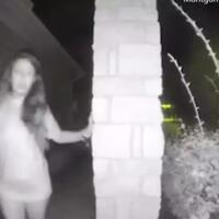 misteri-tamu-di-balik-pintu-rumahmu-tamu-misterius-mengetuk-pintu-lalu-pergi